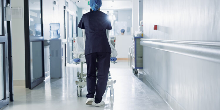 54-jarige zoon sterft aan meningitis in de toren binnen een uur