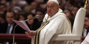 Gezondheid paus Franciscus verbetert enigszins