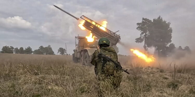 Russische troepen bezetten nederzettingen in regio Donetsk, Moskou kondigt aan