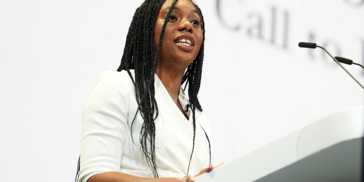 Tories konden geen geld vinden voor defensieversterking