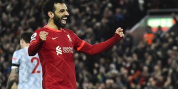 De strijd om de “Gouden Schoen”: Salah onstopbaar in top-50 Bendtner en Koulouris