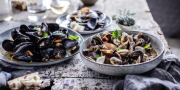 Van truffeljacht tot goddelijke wijn: ontdek de Kroatische culinaire tour.