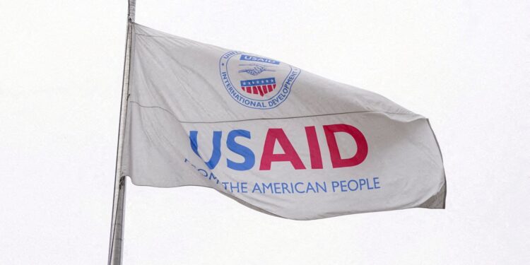 Trump verlaagt 83% van USAID-serviceprogramma’s in VS