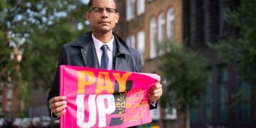 Onderwijsvakbonden strijden met Number 10 over AI-banenverlies.