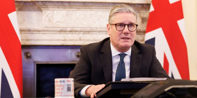 Starmer eist actie van ‘coalitie van bereidwilligen’ voor Oekraïne.