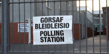 Ruzie over Welsh-only namen bij aankondiging nieuwe kiesdistricten in 2026.