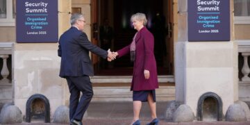 24.000 illegale migranten teruggestuurd onder Labour, zegt Sir Keir Starmer