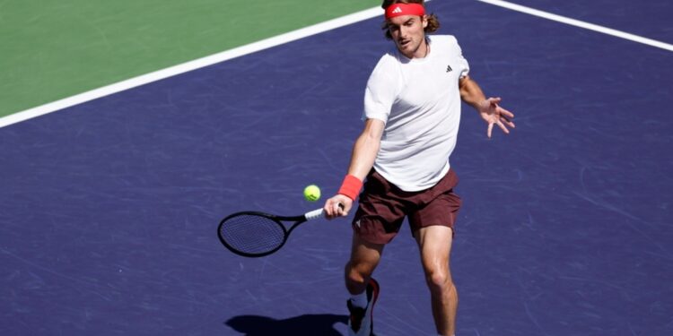 Stefanos Tsitsipas speelt vanavond tegen Rune in Indian Wells.