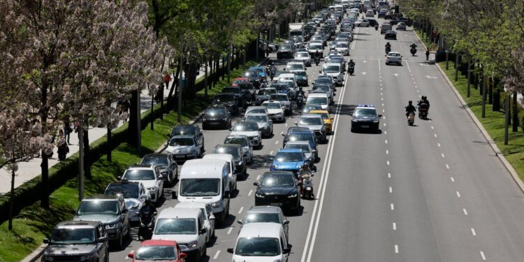 Vervoersnetwerken lamgelegd door stroomstoring in Spanje en Portugal