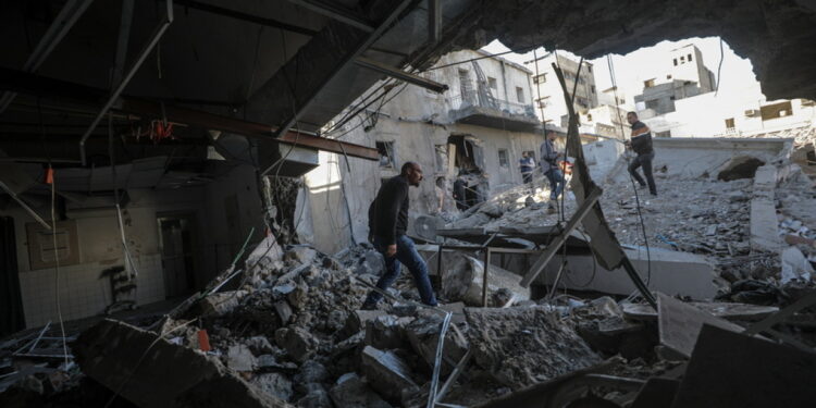 Verontwaardiging over Israëlische aanval op ziekenhuis in Gaza en dood van kind