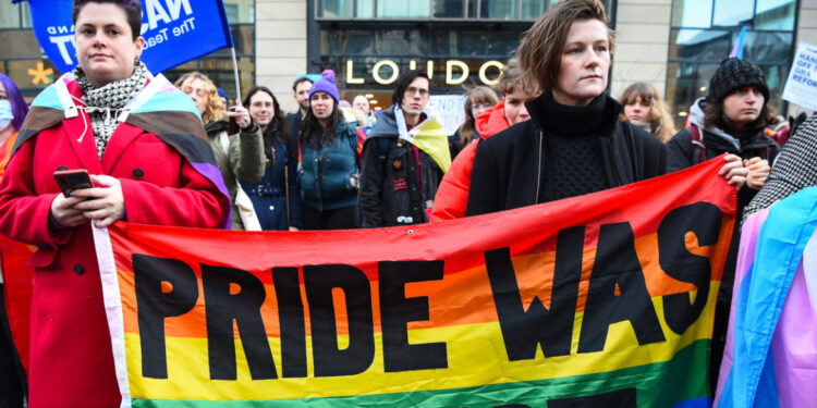 Brits Hooggerechtshof erkent alleen biologische vrouwen.