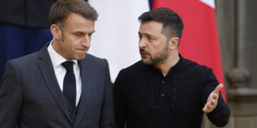 Macron en Zelenski aanwezig bij begrafenis paus Franciscus