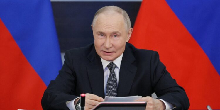 Bespreking tussen Poetin en Whitkov over oorlogsbeëindiging in Oekraïne