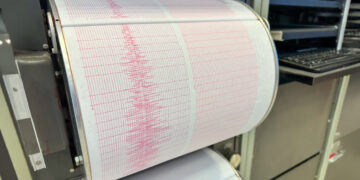 Naschokken schudden Istanbul: 4,9 Richter-kracht nieuwe angstige bevingen