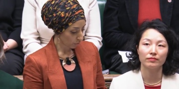 Migrant beschuldigt Israël van controle en censuur