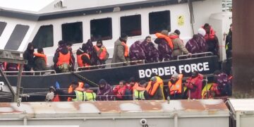 Recordaantal overtochten kleine boten in 2021, meer dan 10.000 al in jaar begonnen.