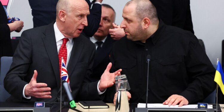 Defensiesecretaris waarschuwt: ‘Dit is het cruciale jaar voor Oekraïne’ met £450m financiering