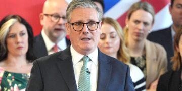 Starmer kondigt meer steun aan voor bedrijven door Trump-tarieven.