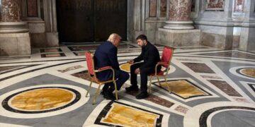 Historische ontmoeting tussen Zelenski en Trump in het Vaticaan