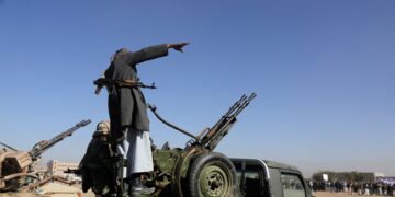 Houthi raketten op Israël en Amerikaans vliegdekschip: dreiging in het Midden-Oosten