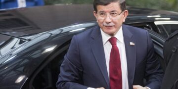 Wees solidair of wees kwetsbaar: Davutoglu’s waarschuwing voor het Midden-Oosten