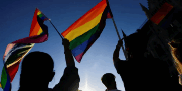 Europees verbod op conversietherapieën van Loatki+ Faces gevraagd