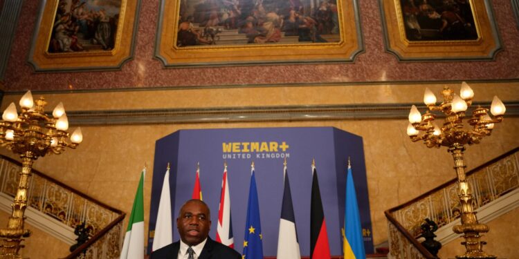 Europese ministers voeren kritische gesprekken over Oekraïne in Londen.