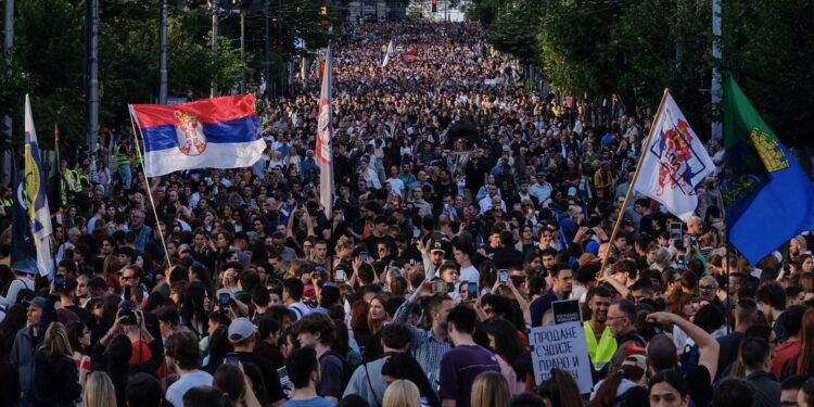 Studenten eisen vroege verkiezingen in Servië