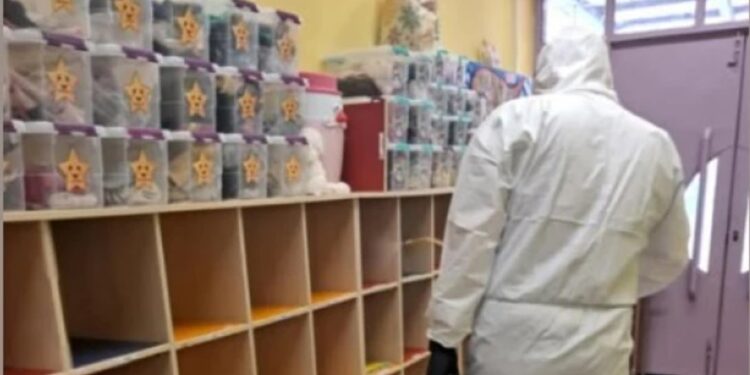 Preventieve desinfectie na Streptococcus in kleuterschool Oreokastro