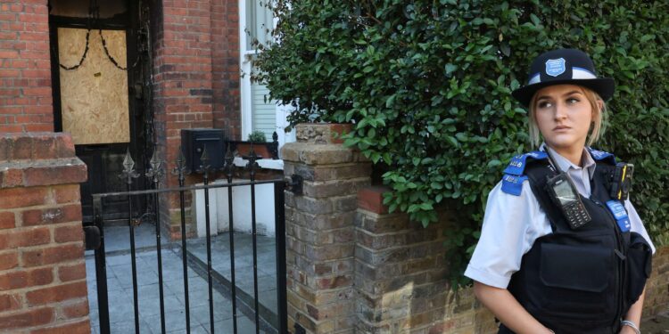 Roemeense man vervolgd voor arsenaalactie op eigendom van Starmer