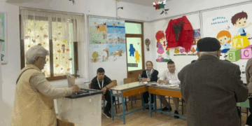 Lage opkomst en klachten verkiezingen Albanië