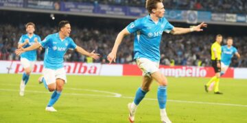 Napoli verslaat Cagliari met 2-0 – Bekijk de doelpunten