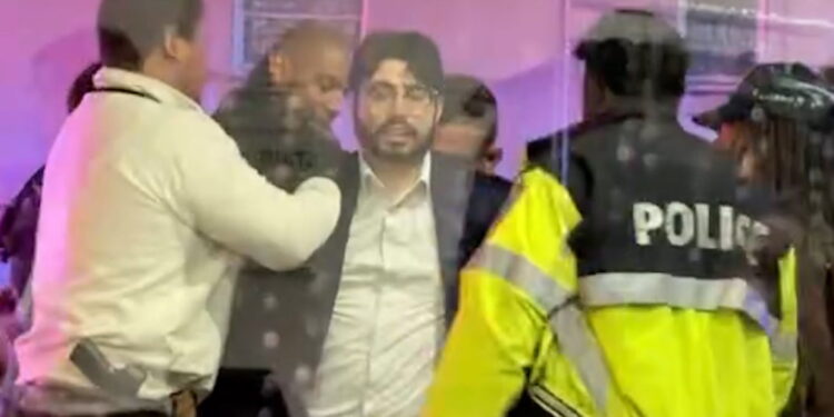 Getuigen dachten dat dader slachtoffer was bij aanval Joods museum