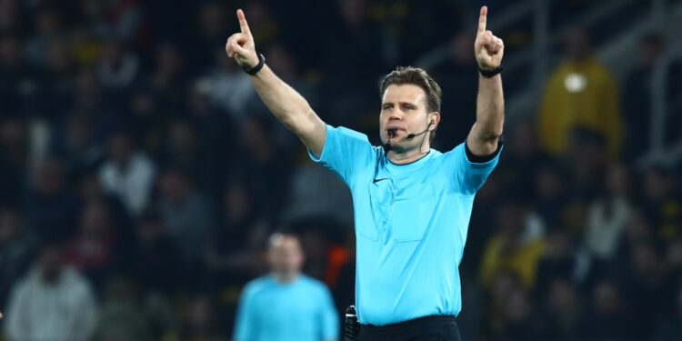 Nieuwe scheidsrechter voor PAOK-AEK vanwege blessure van Brih