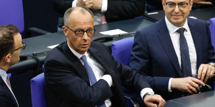 Mertz verliest grote nederlaag bij stemming Duits parlement.