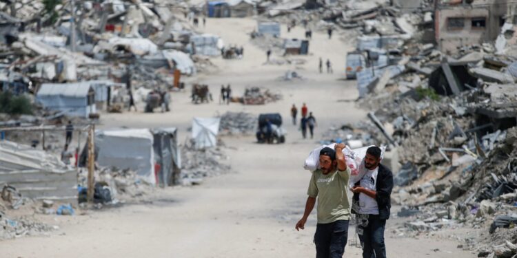 Israëlisch leger ontkent schieten op Palestijnse hulpzoekenden in Gaza