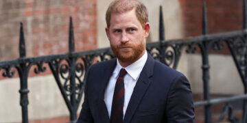 Prins Harry woedend op Brits koningshuis na controversieel interview – HRH verwijderen