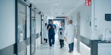 Het einde van twee humanitaire leiders: Andreas Martinis en Henry Dunnan