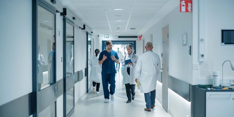 Het einde van twee humanitaire leiders: Andreas Martinis en Henry Dunnan