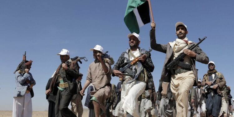 Houthi dreigt met aanval op Ben Gurion Airport na Israëlische aanvallen in Jemen