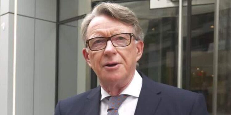 Peter Mandelson betreurt ontmoeting met Jeffrey Epstein