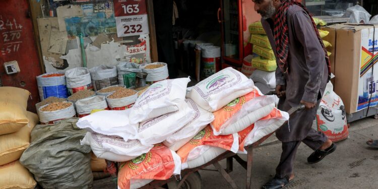 India verbiedt import uit Pakistan na toeristenmoorden.