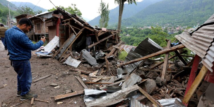 Militaire operatieshoofden bijeen om brand in India-Pakistan te stoppen