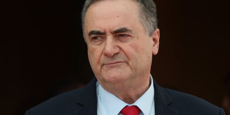 Arrestaties voor spionage voor Iran tegen minister van Defensie