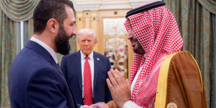 Hittegolf in Saoedi-Arabië: Trump, Al Saraa en Bin Salman ontmoeten Erdogan telefonisch