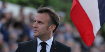 DeMacron’s voorstel voor Poetin: een begin, maar niet genoeg