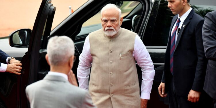 Pakistan overspoeld door dammen in India