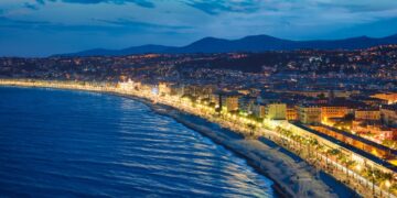 Vermoedens van sabotage en black-out in Nice: Frankrijk in rep en roer