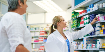 Hoge prijzen voor medicijnen: apothekers maken winst.