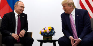 Trump zet Oekraïne op pauze terwijl Poetin rustig blijft